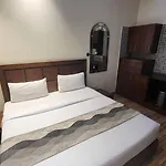 Uds Villa Scandinavian B&B - Next To Vfs